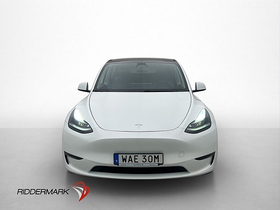 Tesla Model Y 3 of 30