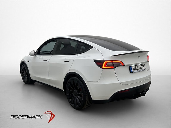 Tesla Model Y 6 of 30