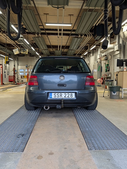 Volkswagen Golf IV 3 of 5
