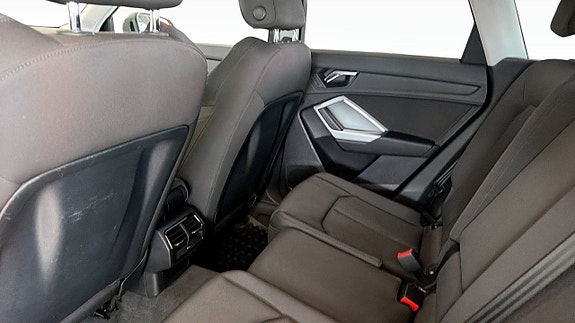 Audi Q3 12 of 13