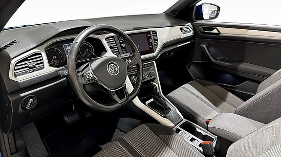 Volkswagen T-Roc 7 of 12