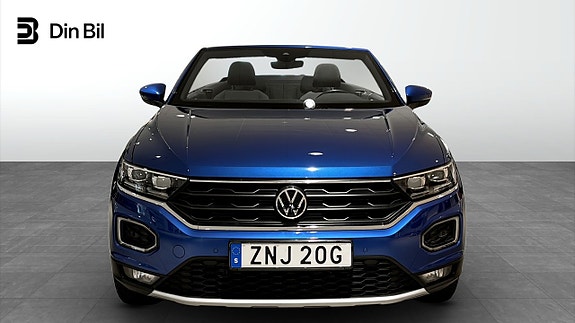 Volkswagen T-Roc 4 of 12