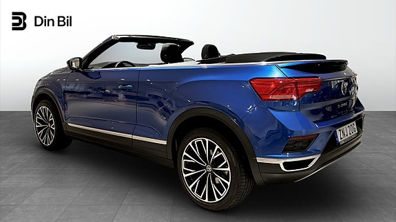 Volkswagen T-Roc 3 of 12