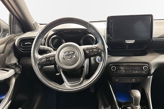 Toyota Yaris 10 of 12