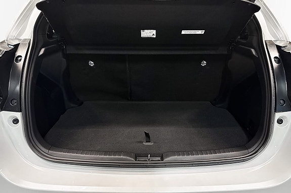 Toyota Yaris 11 of 12