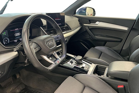 Audi Q5 10 of 28