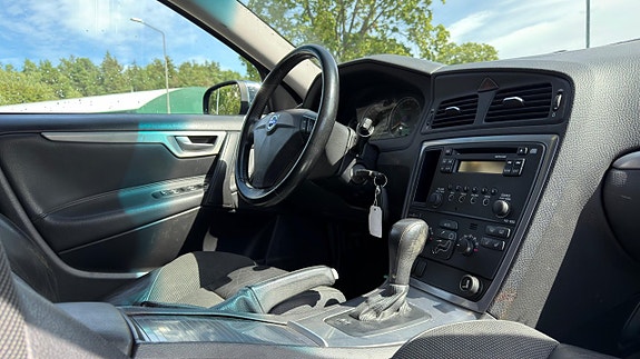 Volvo V70 5 of 7
