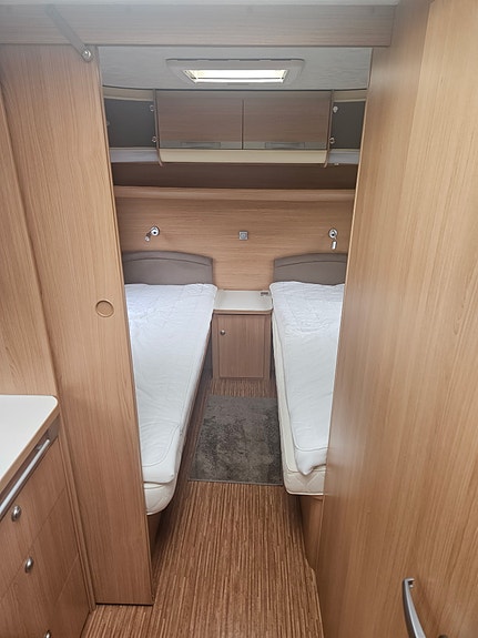 Adria Adora 512 UL 2 of 8