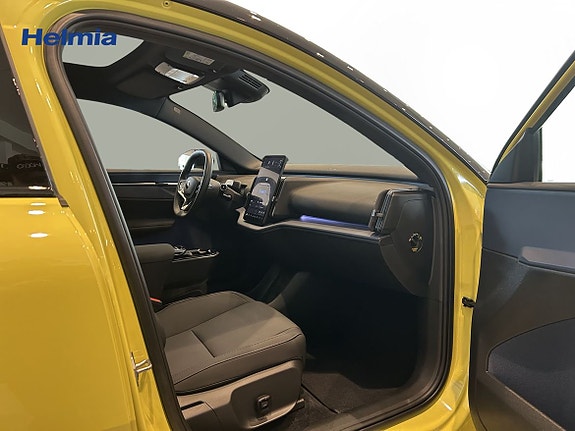 Volvo EX30 8 of 16