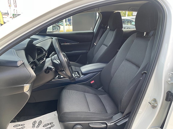 Mazda CX-30 11 of 26
