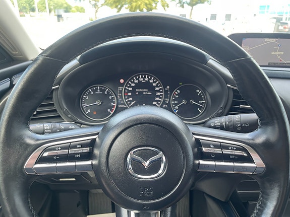 Mazda CX-30 18 of 26