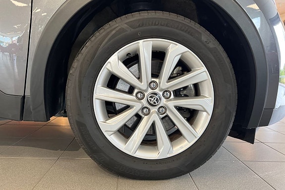 Toyota C-HR 17 of 21