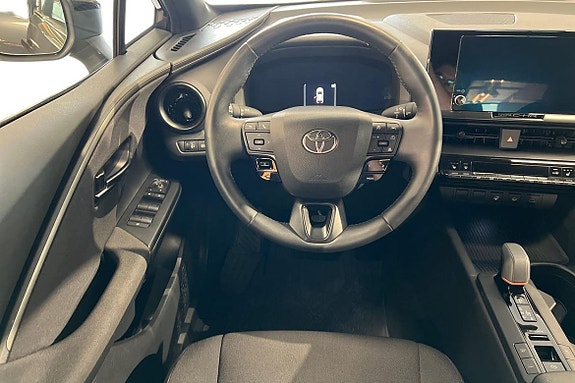 Toyota C-HR 11 of 21