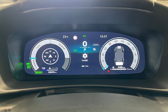 Toyota C-HR 16 of 21