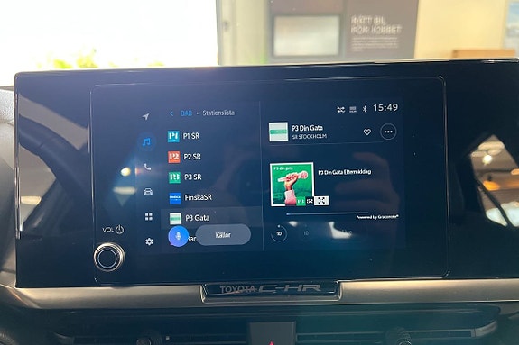 Toyota C-HR 15 of 21