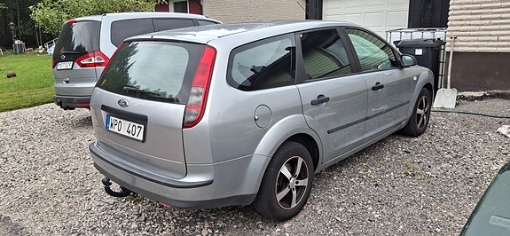 Ford Focus 2 of 2