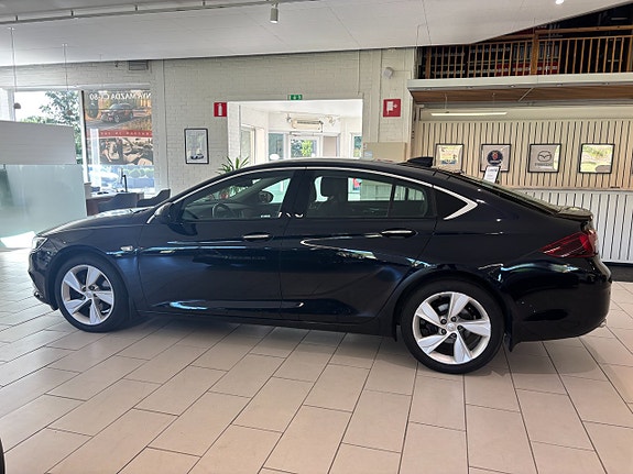 Opel Insignia 2 of 24