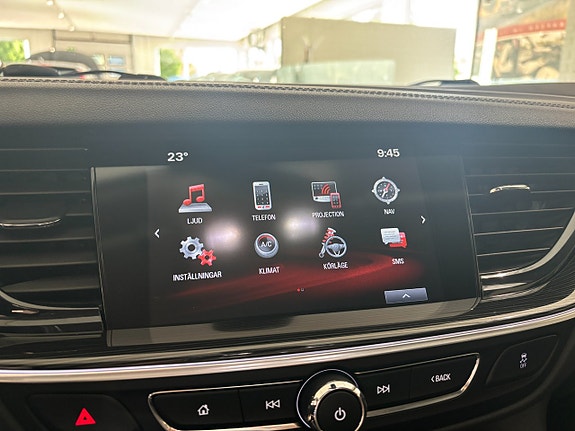 Opel Insignia 19 of 24