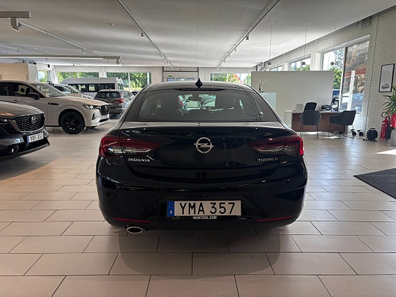 Opel Insignia 4 of 24
