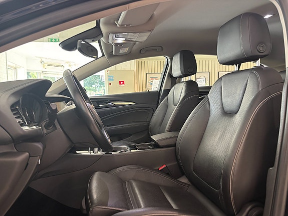 Opel Insignia 11 of 24