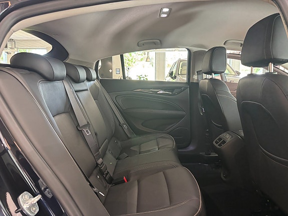 Opel Insignia 14 of 24