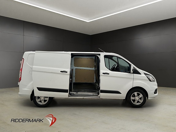 Ford Transit Custom 11 of 30