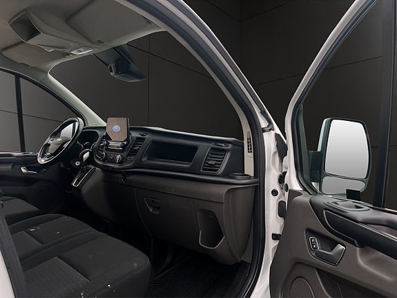Ford Transit Custom 26 of 30