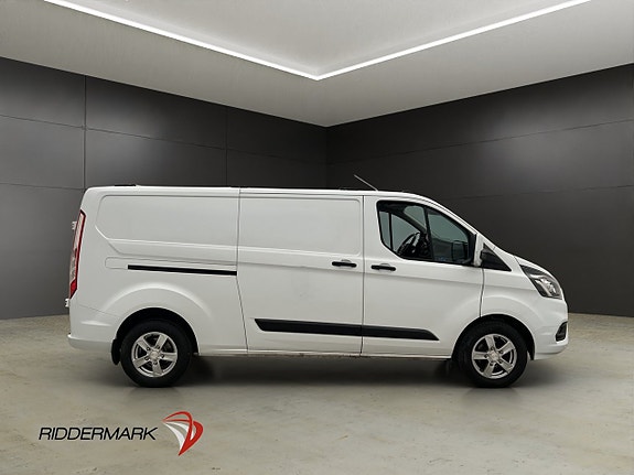 Ford Transit Custom 2 of 30