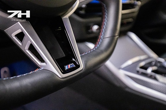BMW M240i 10 of 23
