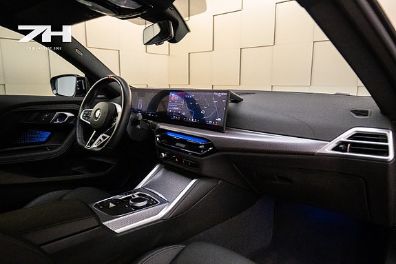 BMW M240i 17 of 23