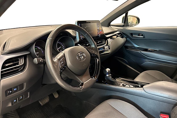 Toyota C-HR 9 of 20