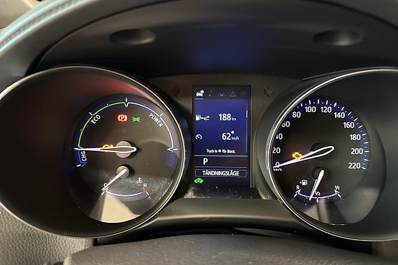 Toyota C-HR 11 of 20
