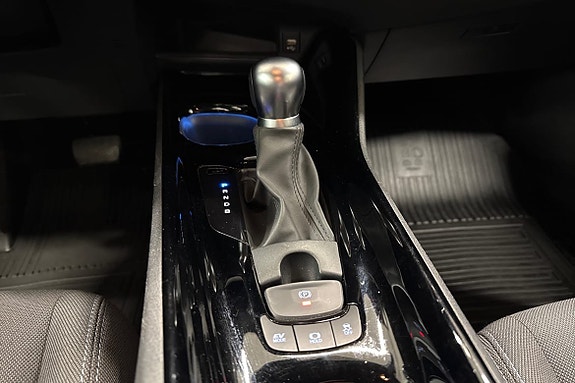 Toyota C-HR 14 of 20