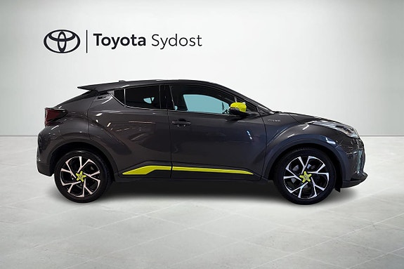 Toyota C-HR 6 of 20
