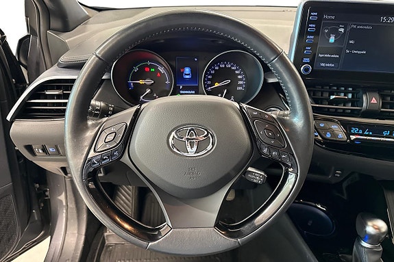 Toyota C-HR 10 of 20