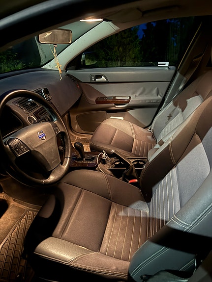 Volvo S40 4 of 9