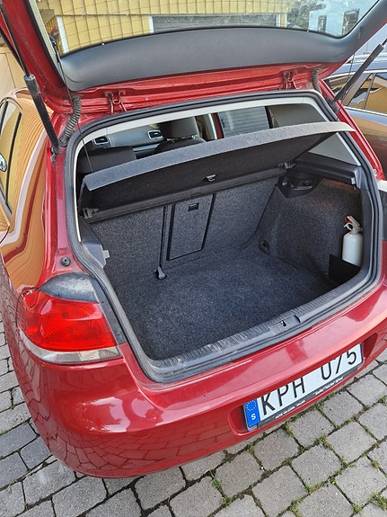 Volkswagen Golf VI 6 of 9