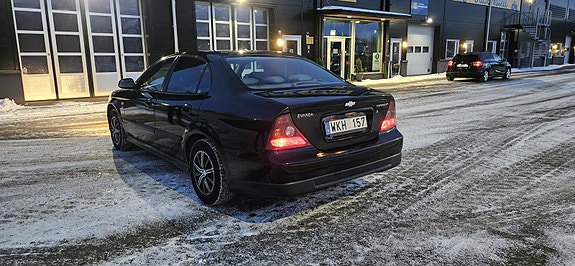 Chevrolet Evanda 2 of 5