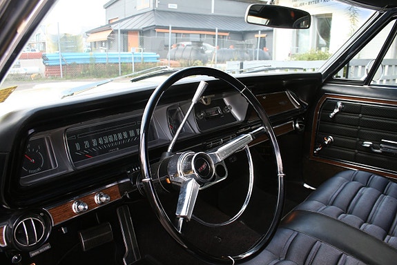 Chevrolet Caprice 17 of 24