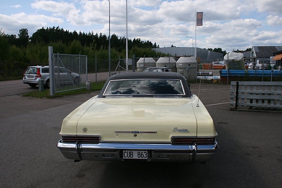 Chevrolet Caprice 8 of 24