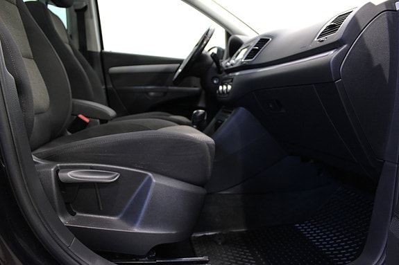 Volkswagen Sharan 12 of 21
