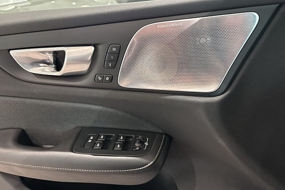 Volvo S60 23 of 30