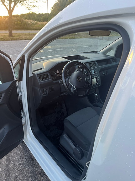 Volkswagen Caddy 8 of 13