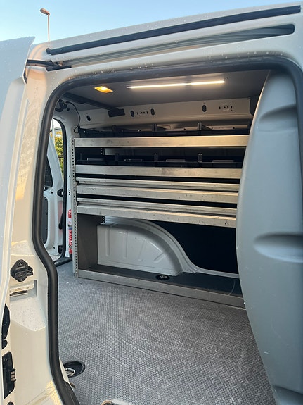 Volkswagen Caddy 6 of 13