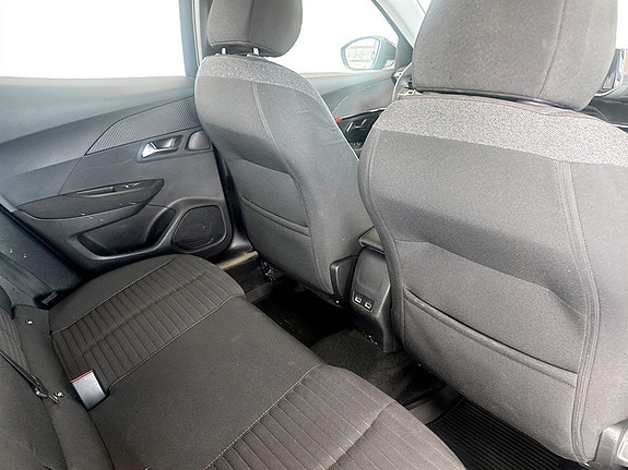 Peugeot e-2008 12 of 15