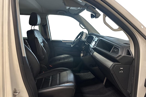Volkswagen Multivan 7 of 18