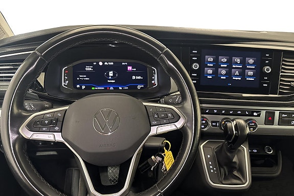Volkswagen Multivan 9 of 18
