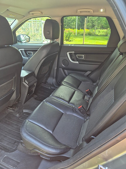 Land Rover Discovery Sport 10 of 17