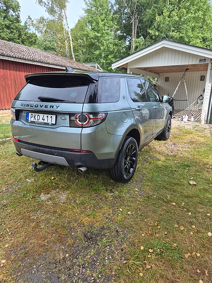 Land Rover Discovery Sport 3 of 17