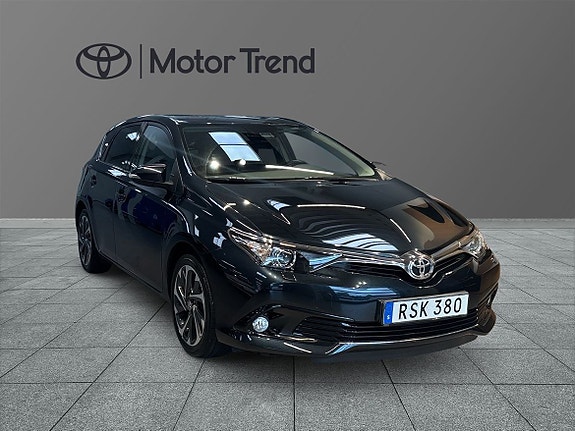 Toyota Auris 6 of 13